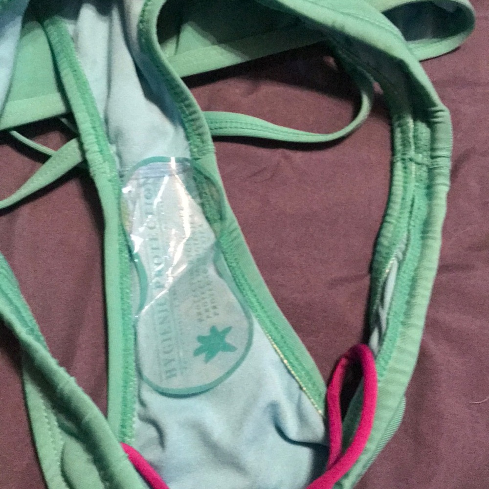 Bathing suit - Picture 2 of 3